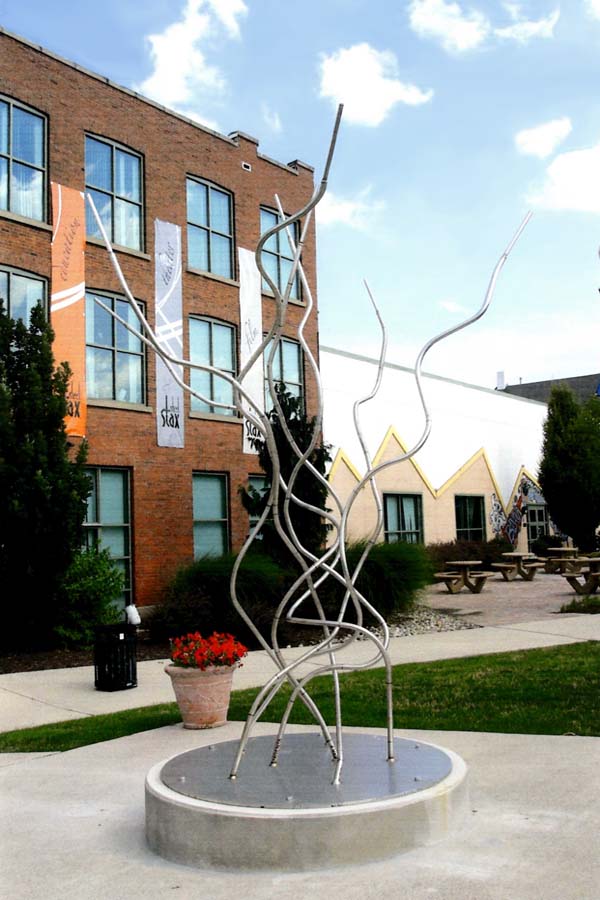 stainless sculpture susan small